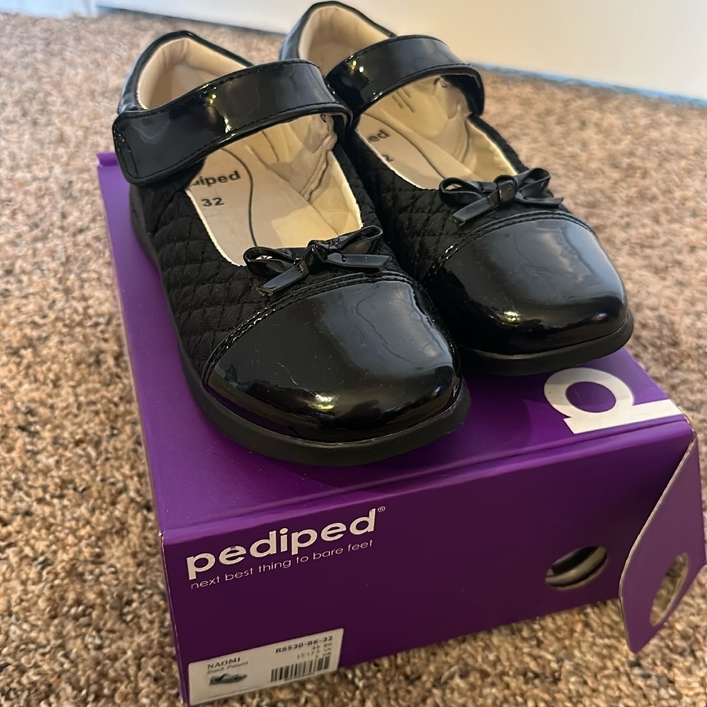 Pediped Naomi black patent shoes.